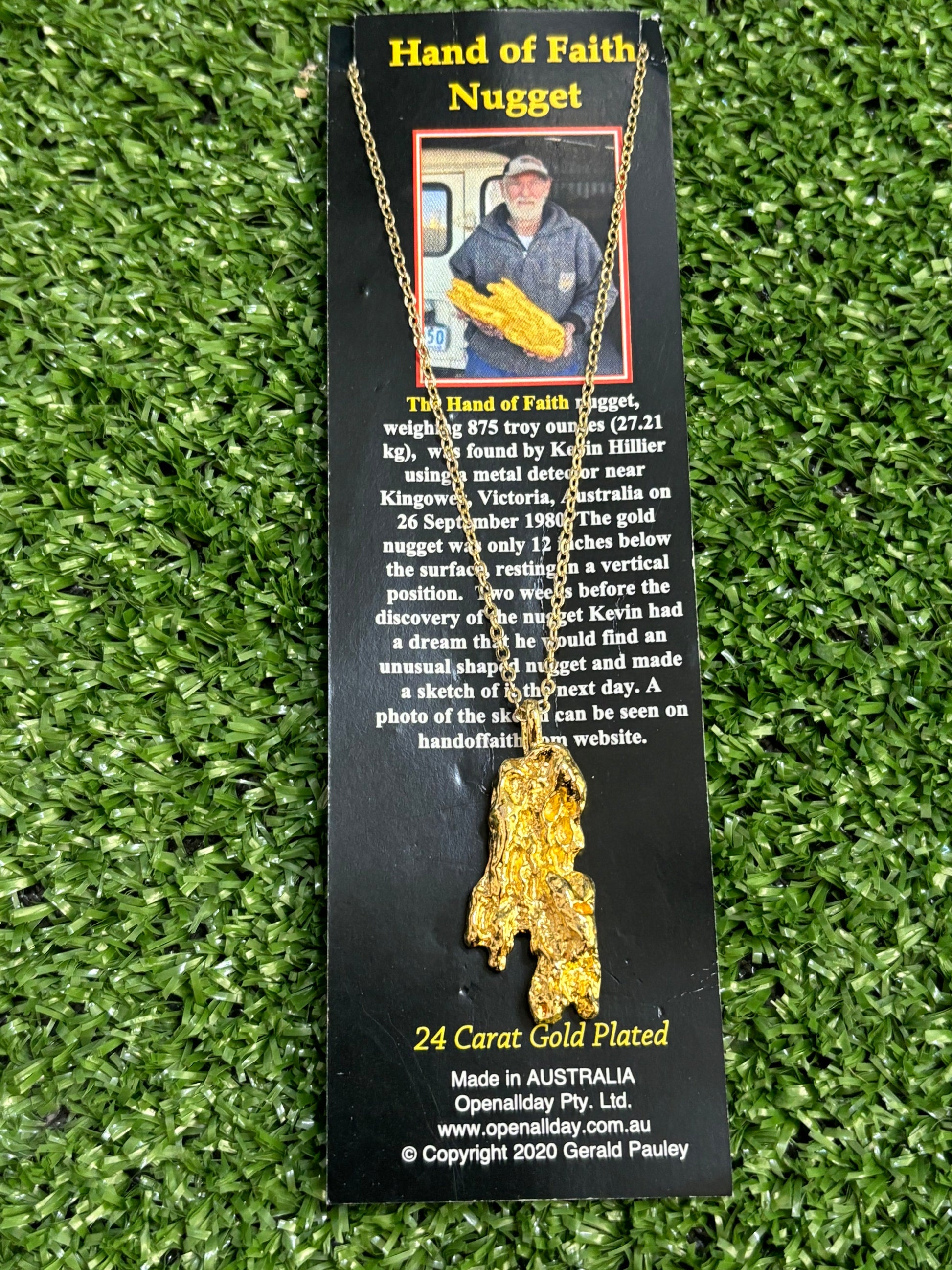 Replica Hand of Faith Pendant-Lucky Strike Gold