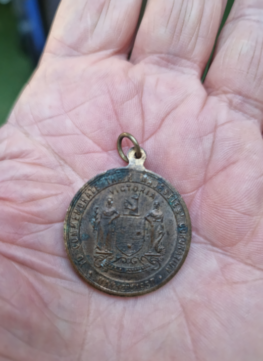 Relic Find: 1937 Coronation Medallion of King George VI & Queen Elizabeth
