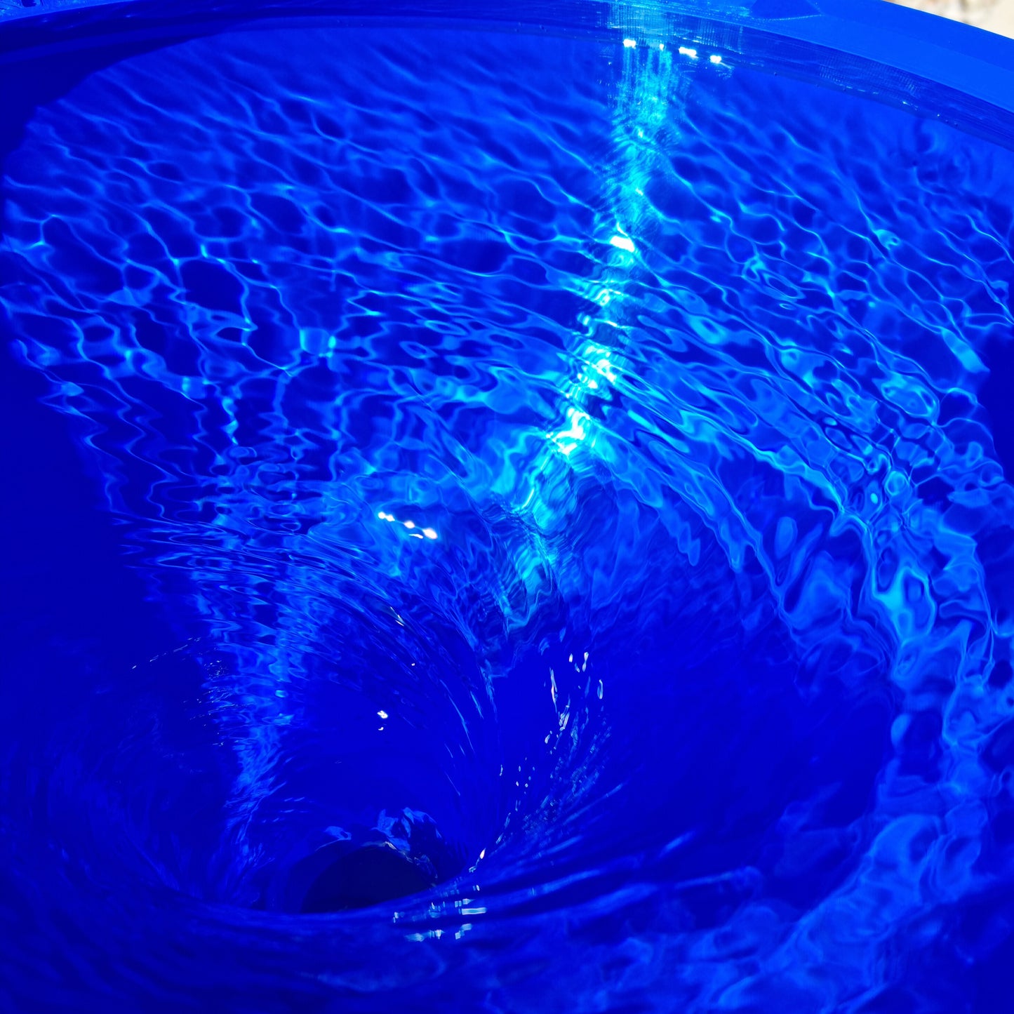 Blue Bowl VortexPro with Upgraded Pump & Hose