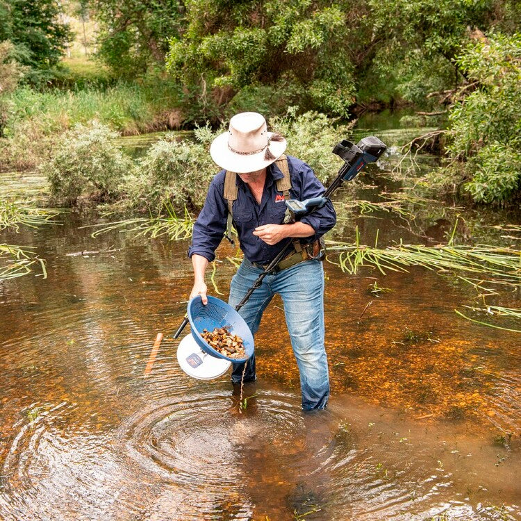 Pro Gold Panning Kit-Lucky Strike Gold